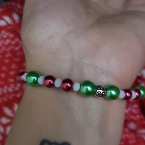 Handmade Christmas bells 7 1/4 bracelet - Picture 4 of 6